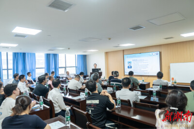 南华附二医院举办小儿泌尿外科规范化诊疗及围手术期管理研讨会