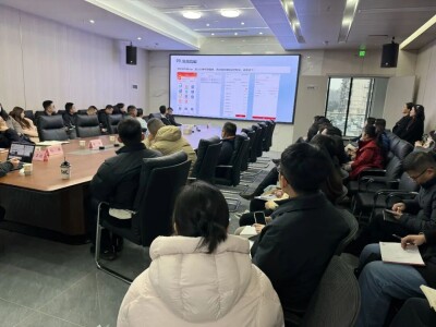 特色讲堂筑阵地 以学赋能促发展 岳阳财金集团依托“财金讲堂”做实全员“大学习”