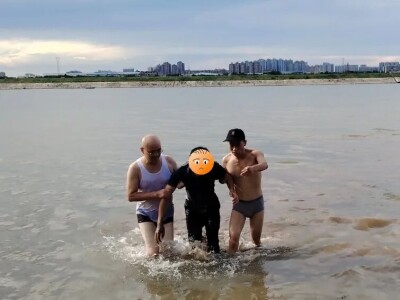 生死时速，他们用双手拉回一条生命！