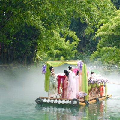 神秘湘西爽一夏｜乌龙山首届洞穴摇滚音乐会震撼开唱！