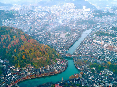 与张家界山水互补 湘西州打造四张“国际名片”@湖南日报市州头条