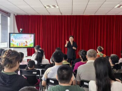 34名儿童牵手“爱心妈妈” 微心愿里暖意流淌