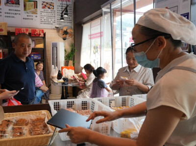 非遗匠心守味 百年饼香话中秋