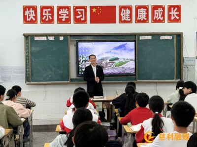 唐耿春：一生一诺守深山 三十六载育星河