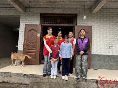 “汇爱成光”志愿服务队入户走访慰问永定区困境儿童