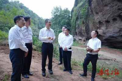 谢卫江唐浩然等分赴各县市区督导检查溶洞垃圾污染问题整治等工作