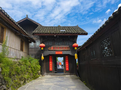 十八洞村“活化”利用苗族文化遗产@湖南日报市州头条