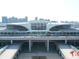 “双节”期间 常德站将加开12趟临客