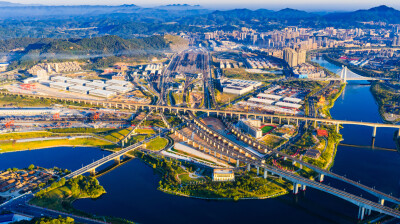 五溪潮涌启新程——写在怀化市第七次党代会召开之际