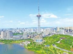何恩广参加市第十四次党代会代表团讨论审议