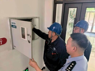 国网会同县供电公司：联合夜查除隐患 筑牢用电安全防火墙