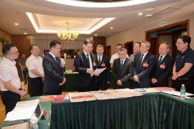 阚保勇、白云峰看望慰问驻会新闻工作者