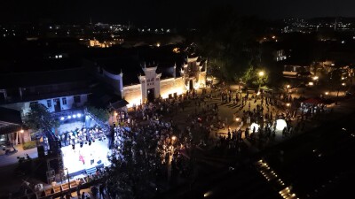 投壶、国乐、灯谜齐上阵！中方荆坪古村“中秋奇妙游”单日迎客近2万