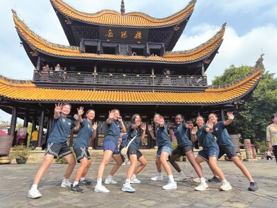 亚洲篮球青少年沉浸式打卡岳阳