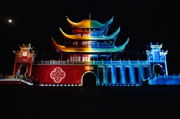 湖南日报｜从端午到中秋，三个月两登《焦点访谈》——湖南幻境如何回答两道“融合命题”