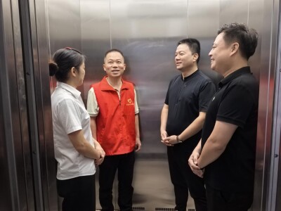 幸福“梯”升，小区25台新电梯上岗