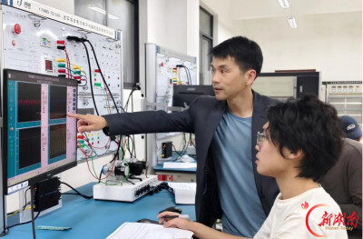 湖南工程学院教师张伟：守好实验室阵地 点亮工科实操课堂