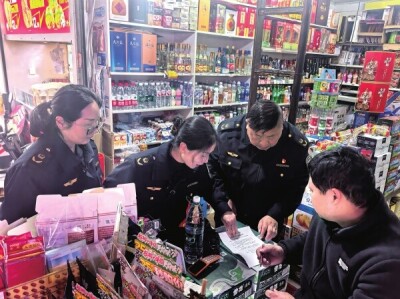 【让人民满意】一抹“市监蓝”，温暖千万家——记第八届湖南省“人民满意的公务员集体”凤凰县沱江市场监督管理所