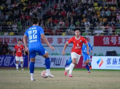 “湘超”第九轮：张家界队主场1比1战平怀化队，双方各取1分