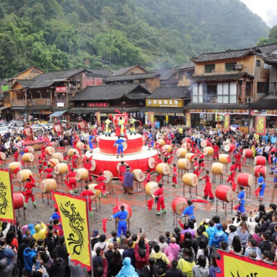 7天好戏连台，苗寨拦门酒、鼓阵大典、沉浸式夜游全安排上了！