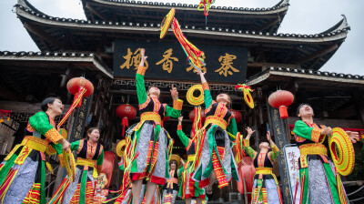 国庆七天 乐在五溪⑯｜溆浦枫香瑶寨花瑶姑娘欢歌庆国庆