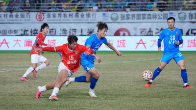 “湘超”第九轮：张家界队主场1比1战平怀化队