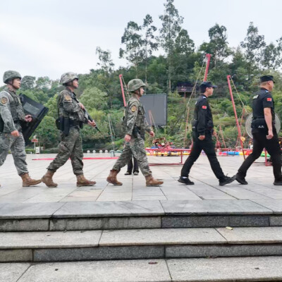 中方县：武警特警联巡 守护节日平安