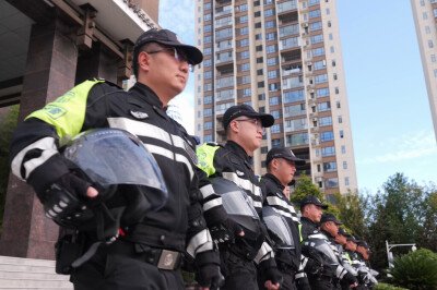 国庆我在岗 藏蓝护万家｜张家界永定公安：你的假期安心，我们的日夜坚守