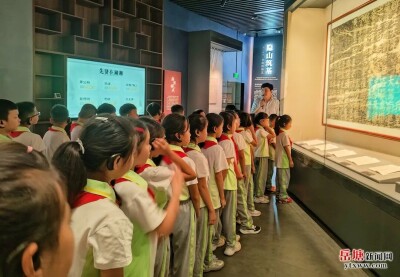 科普阵地探秘行！岳塘百余名学子开启沉浸式研学之旅