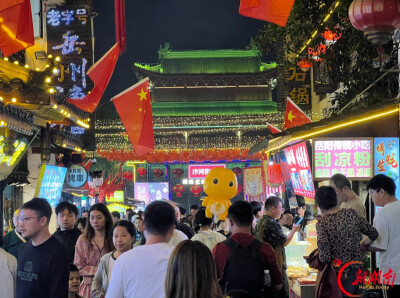 街区红、商圈火、人气旺，岳阳文旅体商融合“燃”动消费市场
