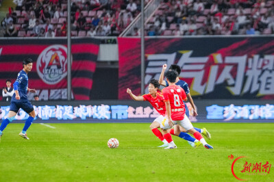 长株德比｜李悦宁“一击破局”斩获赛季第10球