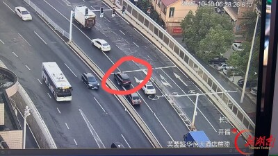 隔夜酒惹祸！司机路口等红灯酣睡，遇交警企图驾车逃离