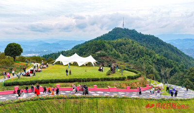 图片新闻 | 洪江区嵩云山游步道成热门打卡地