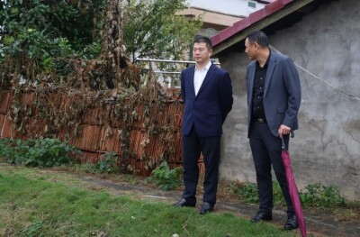 西湖管理区：吉海波调研溶洞垃圾污染排查整治工作