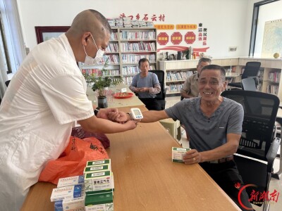安仁渡口乡石云村：开展义诊义剪惠民活动