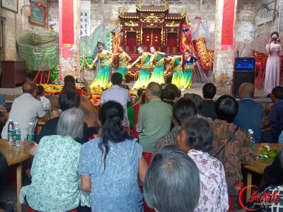 嘉禾县塘村镇：开展重阳节敬老活动