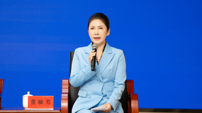 董敏芳：把宣讲台设在田埂上、农家院落里 用乡音土语把党的惠农政策讲清楚、讲明白