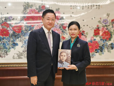 韦朝晖会见中国和平统一促进会香港总会孙伟勇一行