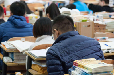 报考人数减少 释放研究生教育改革新信号