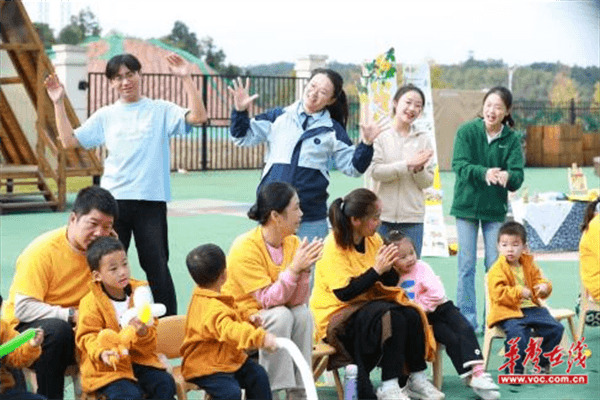 长沙幼师高专学前教师在童真世界里书写教育的诗与远方