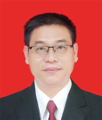 彭春明：深耕乡村教育 厚植教育情怀