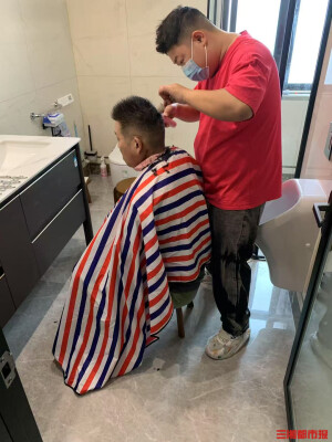 长沙上门洗护走红，从业者增长迅速，行业标准还在“裸奔”