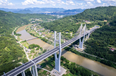 湖南炉慈高速公路建设进入收尾阶段
