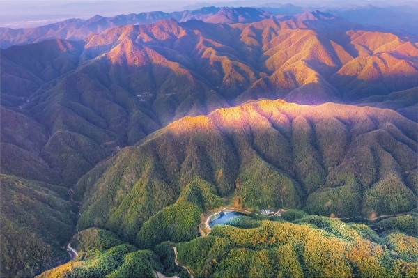千年瑶乡的文明印记——探秘临湘市龙窖山