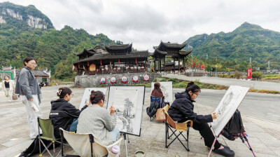 美丽乡村建设催生艺术写生热