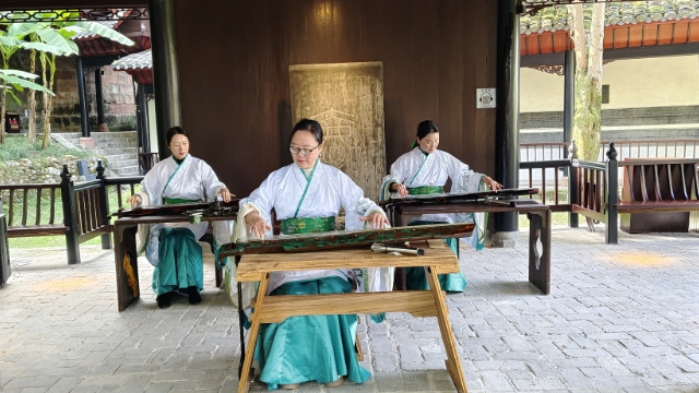 古楼聆古音 千年雅韵新 怀化佩兰堂古琴馆举办古琴雅集