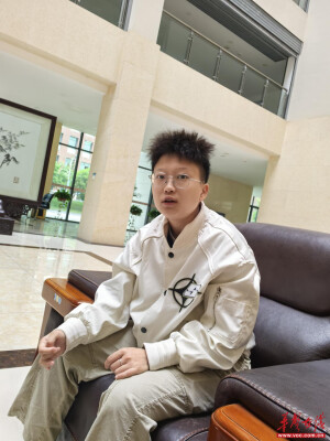 湖南劳动人事职院：陈思怡的“生意经”