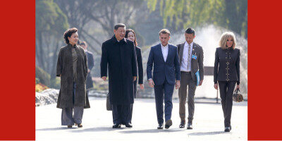习近平同法国总统马克龙在成都进行友好交流