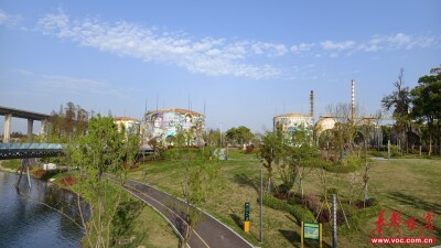 湖南石化：艺术涂鸦网红打卡点春景如画