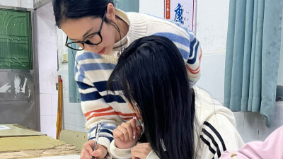 朱许文：默守三尺净土 静待桃李飘香